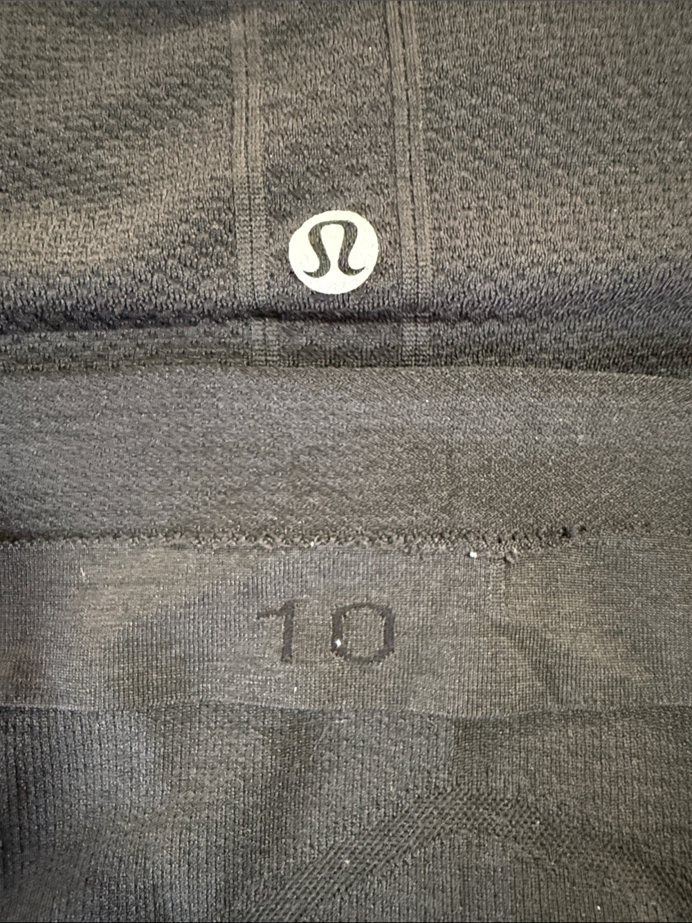 lululemon athletica Black Long Sleeve Swiftly Seamless Performance Top - Picture 2 of 3